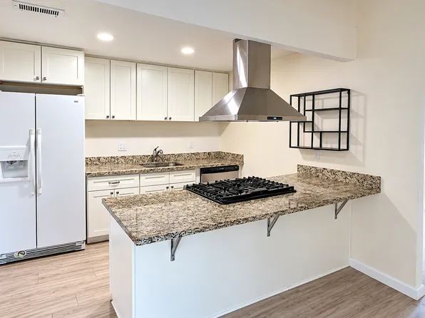 5926 Hilltop Dr, Carmichael, CA 95608