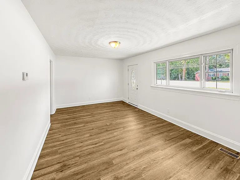 1513 Bethlehem Rd — Photo 22