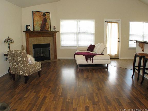 5th image of 8926 S 254 East Ave