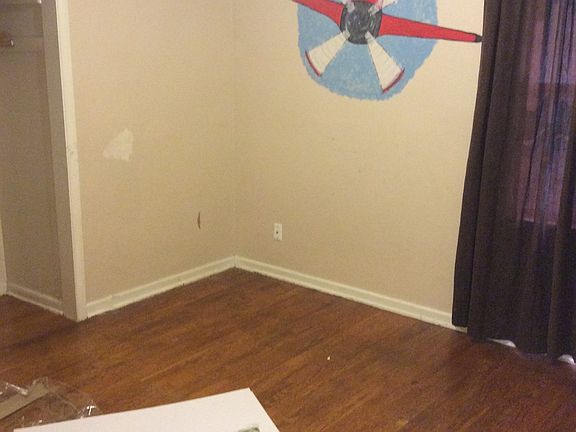 5th image of 1509 W 27th Ter S