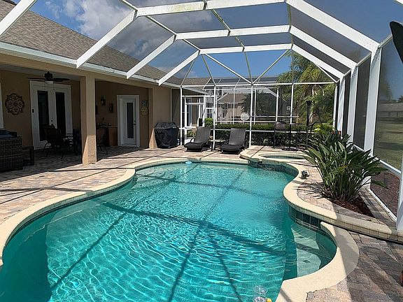 5th image of 113 Berg Ct