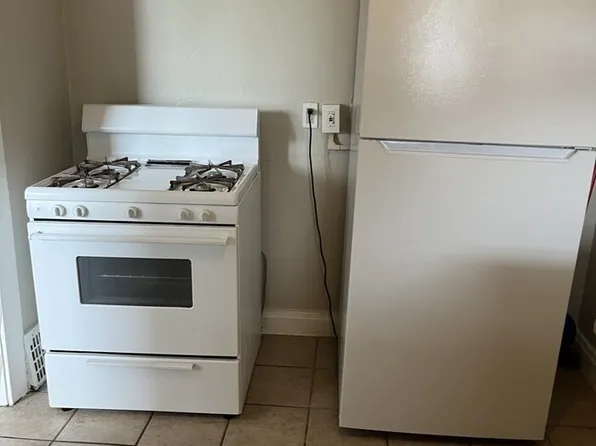 1980 W 89th St APT E8, Cleveland, OH 44102