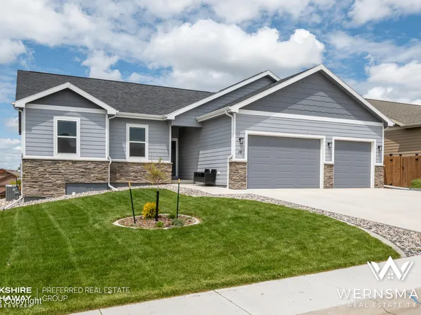 16 Kettleson Xing, Gillette, WY 82718