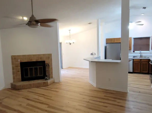 8339 Spicewood Dr, Jacksonville, FL 32216