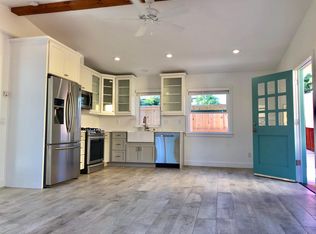 5266 Los Robles Dr, Carlsbad, CA 92008