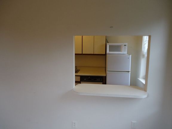 2nd image of 75-20 113th St #3GG