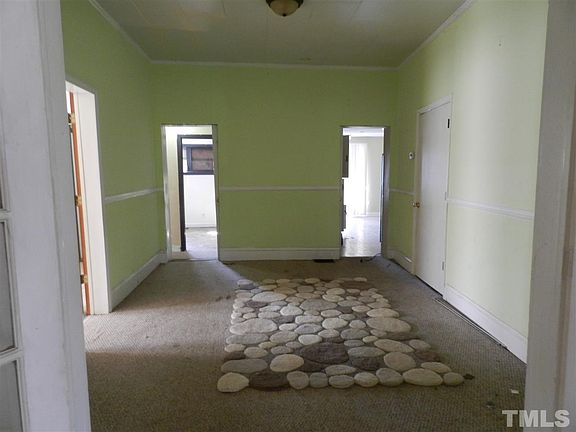 3rd image of 604 Massey Ave