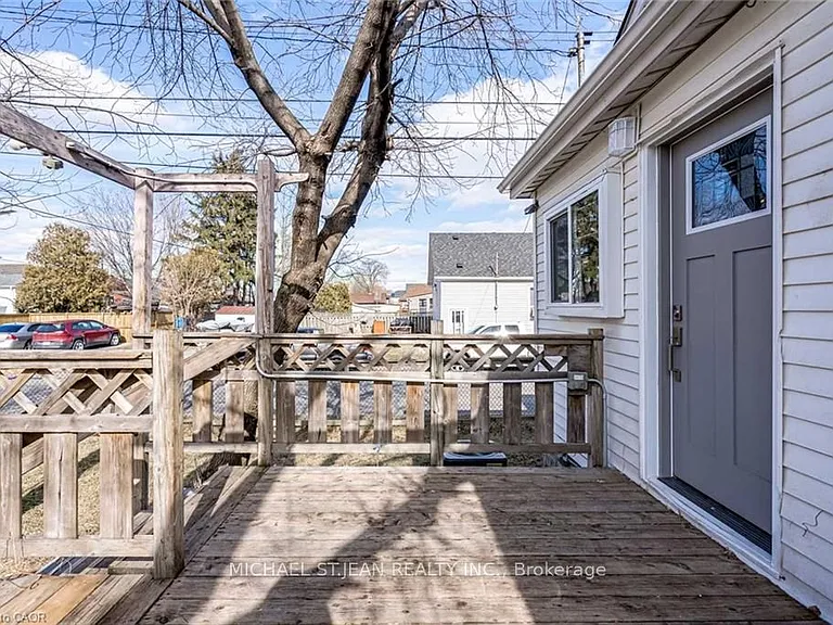 395 Paling Ave — Photo 30