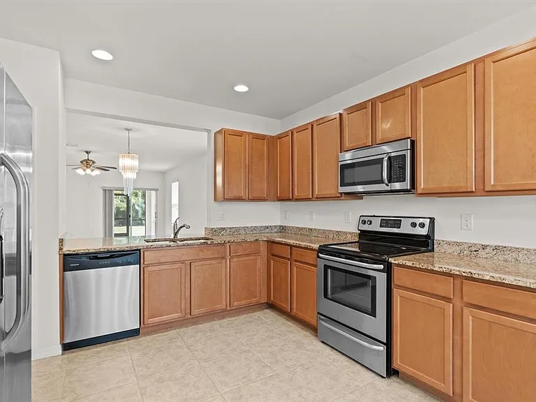 8932 Excelsior Pl — Photo 10