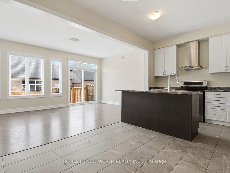 9546 Tallgrass Ave — Photo 10