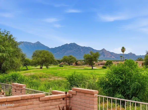 745 W Waterview Dr, Green Valley, AZ 85614