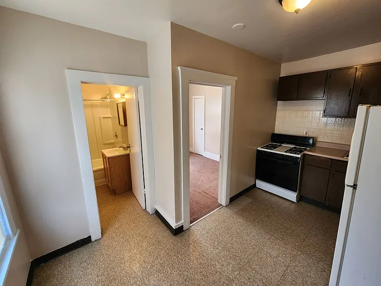 4629 Storer Ave — Photo 13