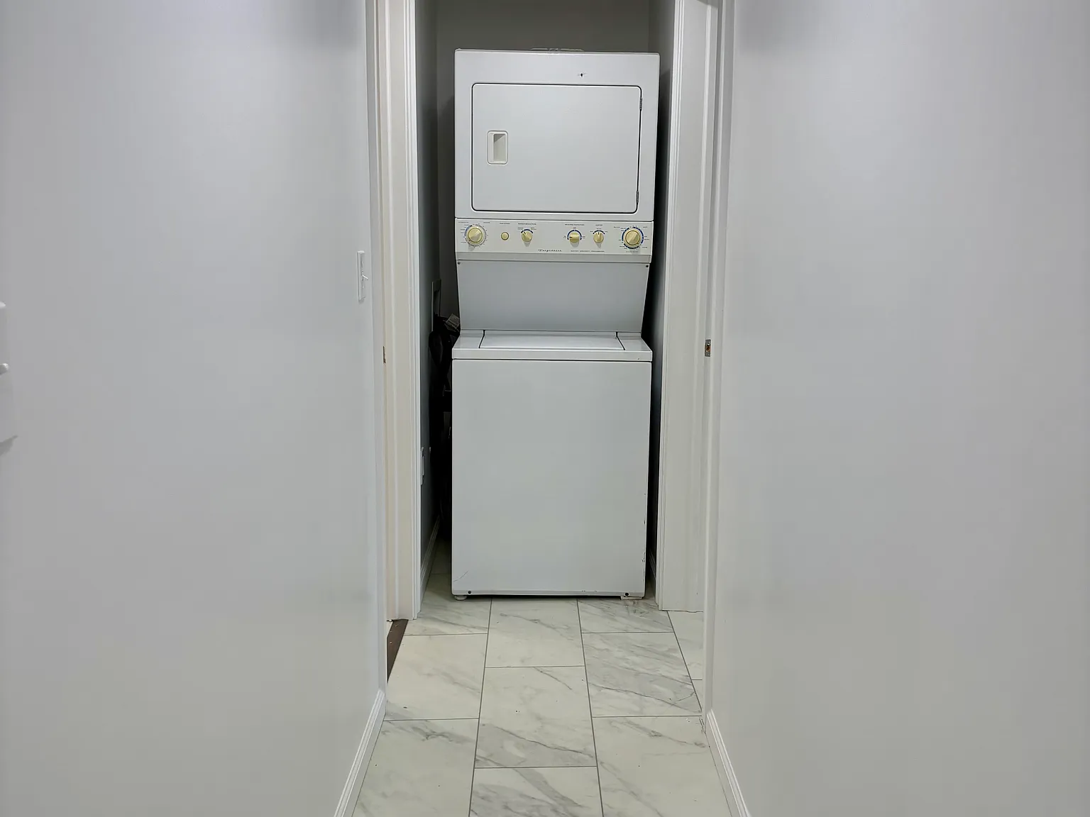 1 bed, 900 sqft, $1,150 — Photo 4