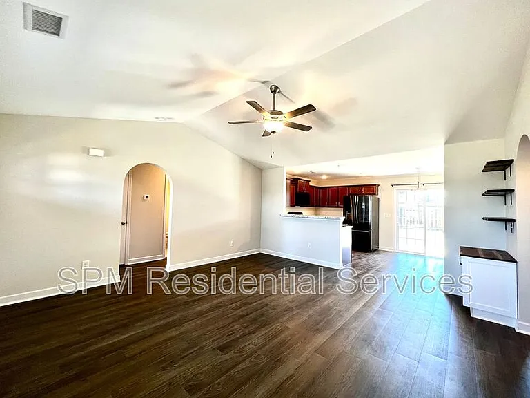 4019 Ironstone Ct — Photo 4