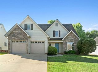 671 Secretariat Dr, Boiling Springs, SC 29316