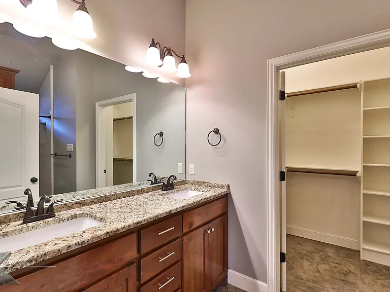 3812 Carrera Ln — Photo 16