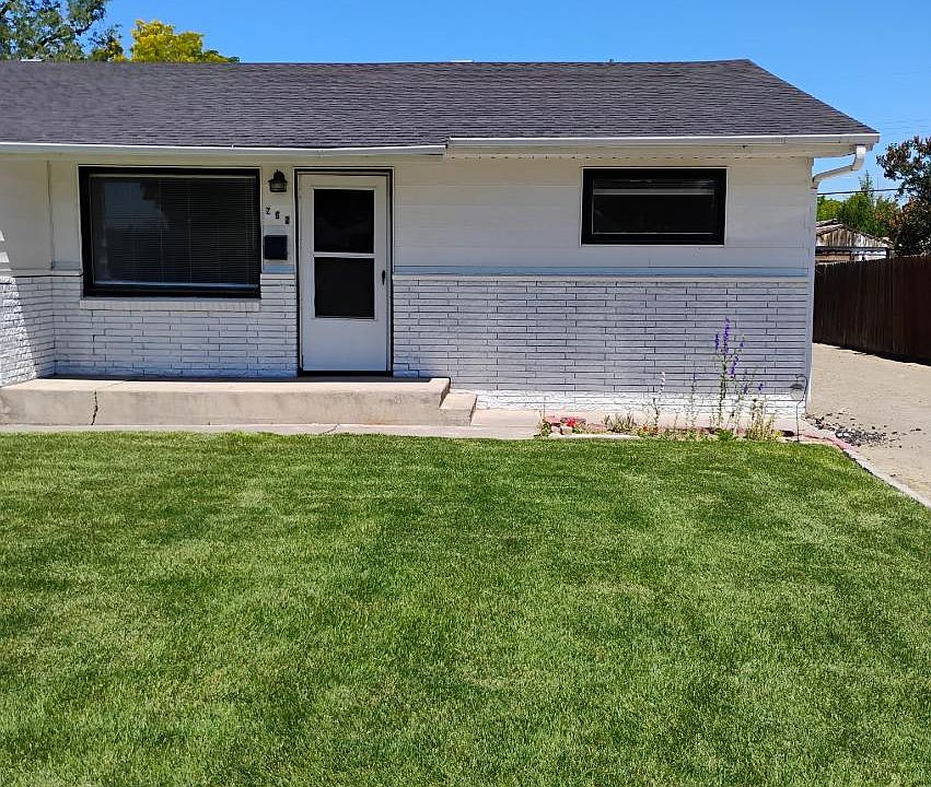1st image of 262 & 264 Borah Ave W #262