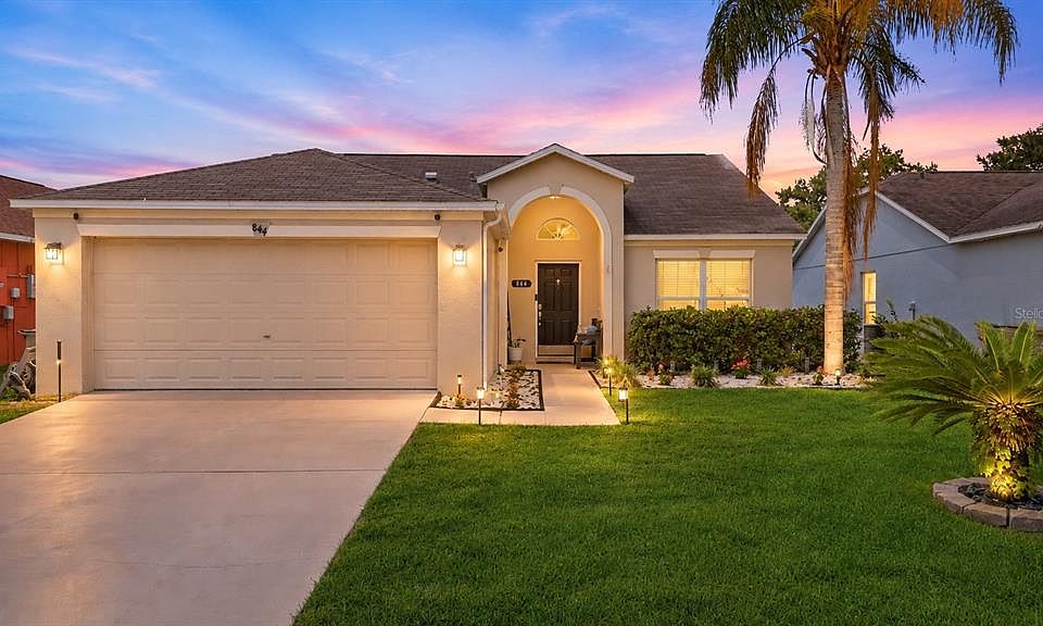1st image of 844 WOODSONG WAY