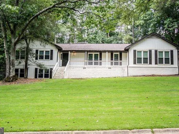 2749 Fieldstone Dr SE, Conyers, GA 30013