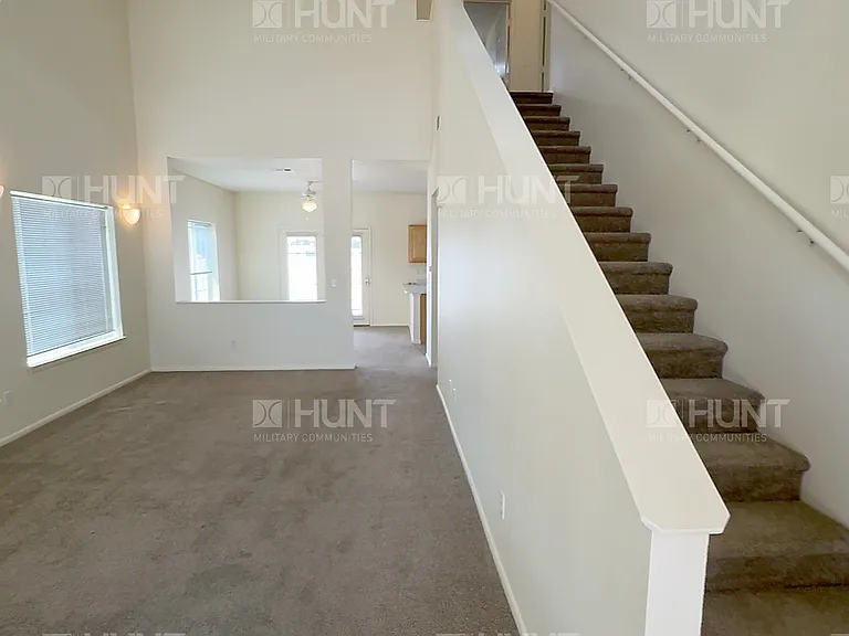 8115A W Sandia Cir SE — Photo 2