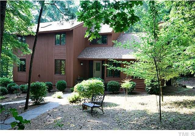1st image of 105 Basswood Ct