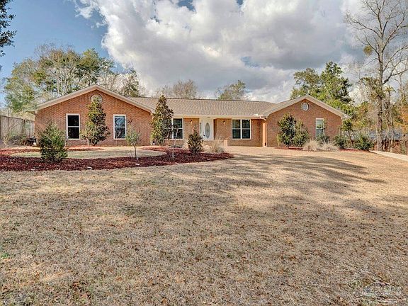 3rd image of 1009 Fleming Dr