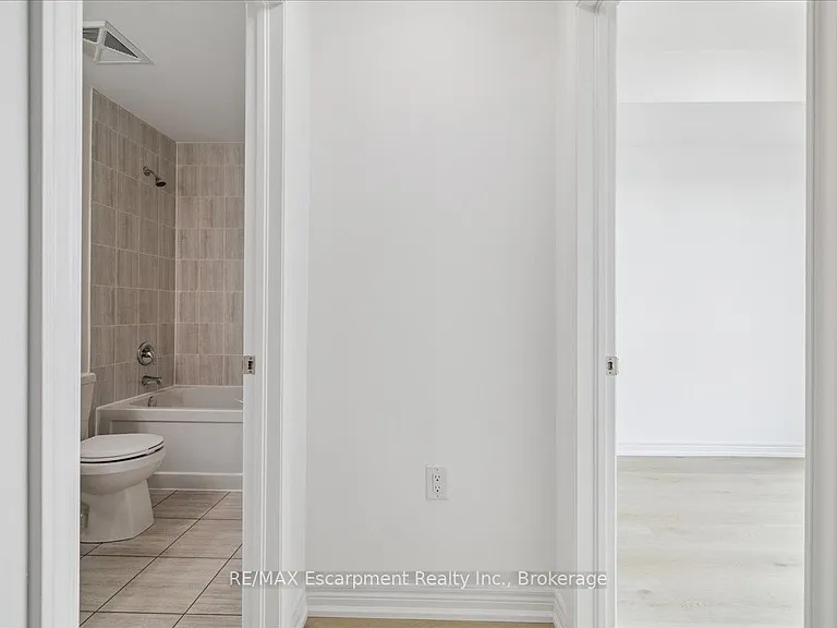 2393 Bronte Rd #205 — Photo 25