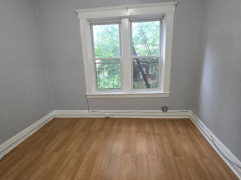 166 8th St #4AA — Photo 7