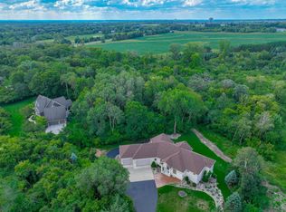 8219 21st St N, Lake Elmo, MN 55042