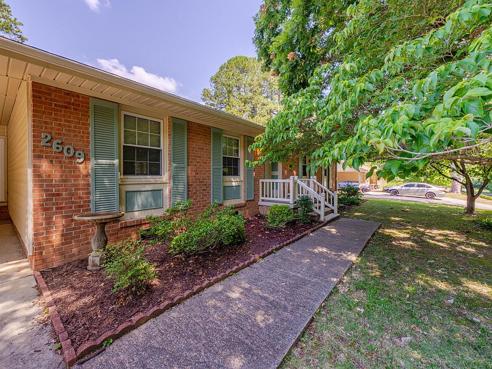 1st image of 2609 Ferrand Dr