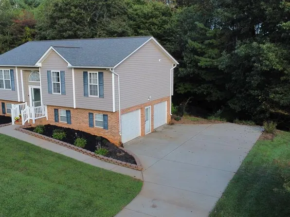 Stone Br #127, Mount Airy, NC 27030