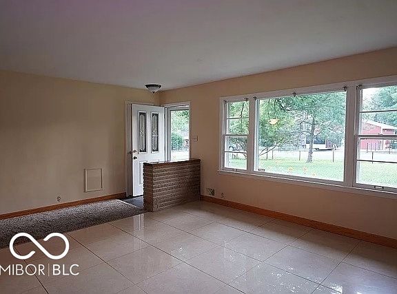 5th image of 7115 Maryann Ct