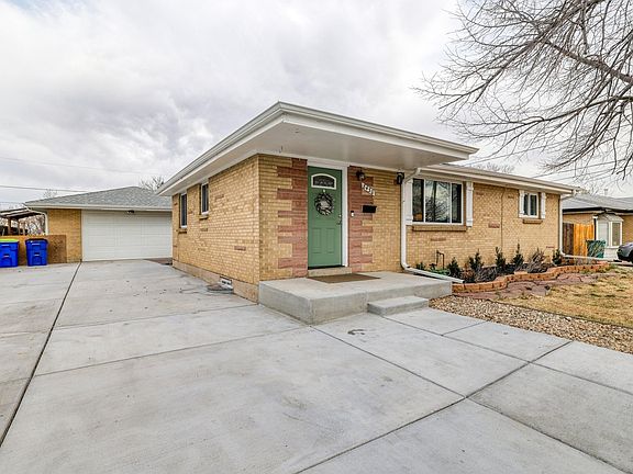 3rd image of 8430 Dawson Dr