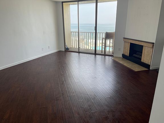 2nd image of 5015 Santa Cruz Ave Unit 208