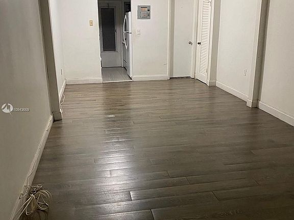 4th image of 921 Meridian Ave APT 3
