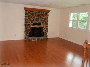 379 McMullen Rd, Altoona, PA 16601