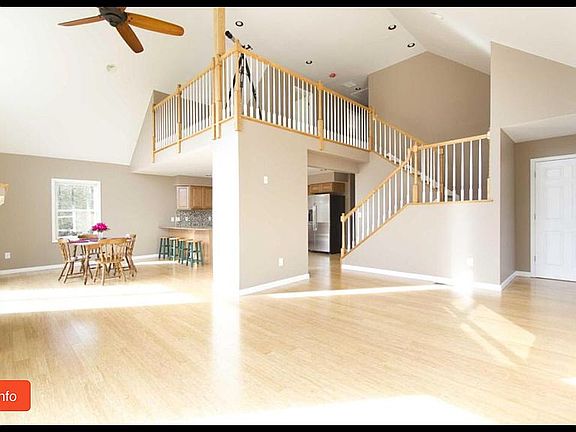 5th image of 139 Walnut St