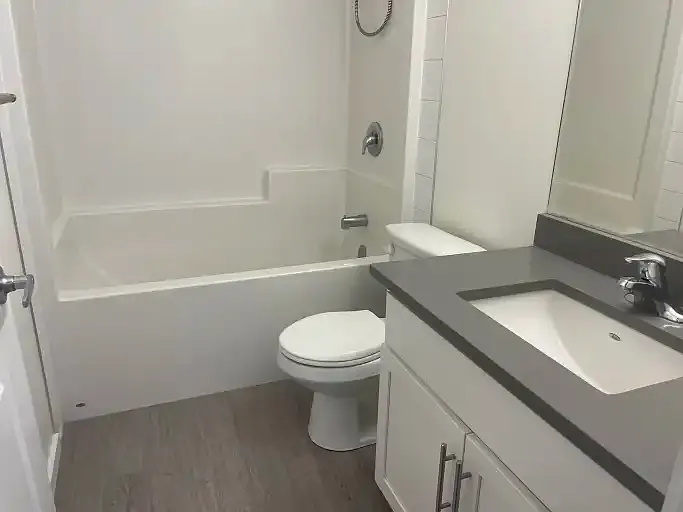 394 Windermere Rd NW #1A — Photo 8