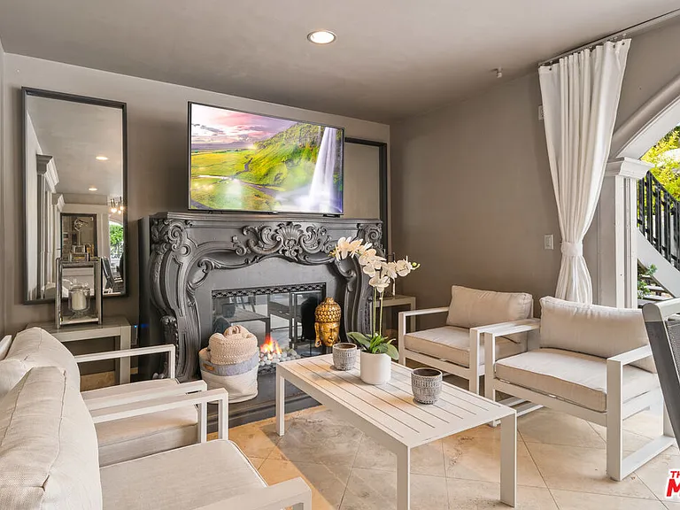 2463 Achilles Dr — Photo 30