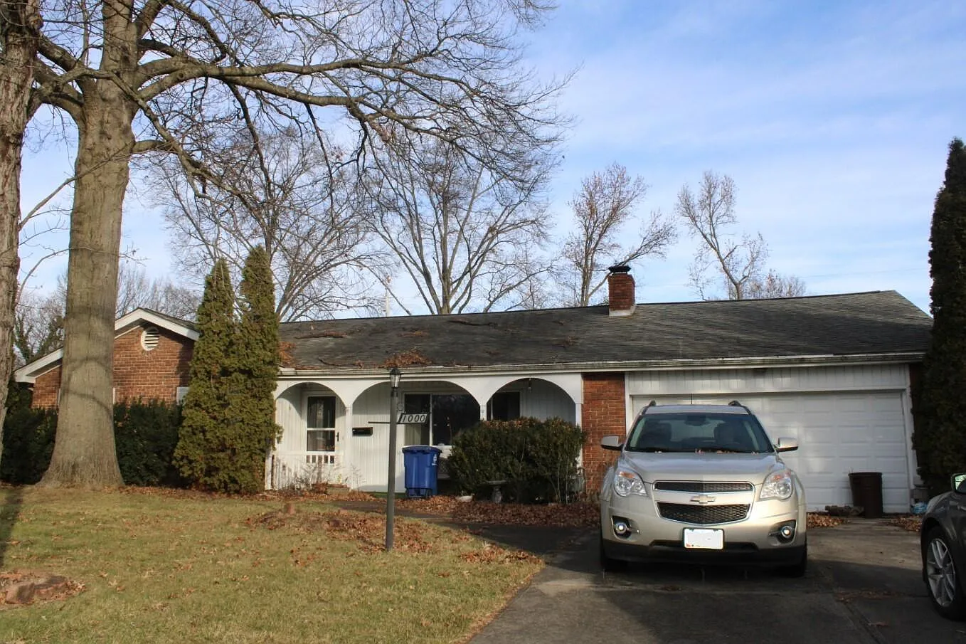 1000 Poling Dr photo 1