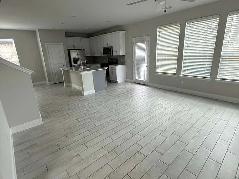 1219 Triton Dr — Photo 26