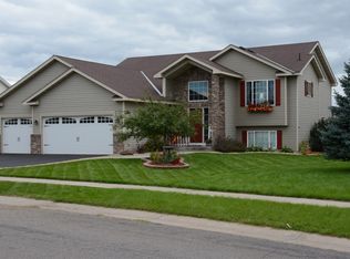 792 Harrison Dr, Big Lake, MN 55309