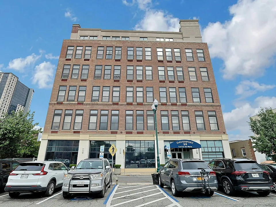 25 Leroy Pl #Penthouse 1