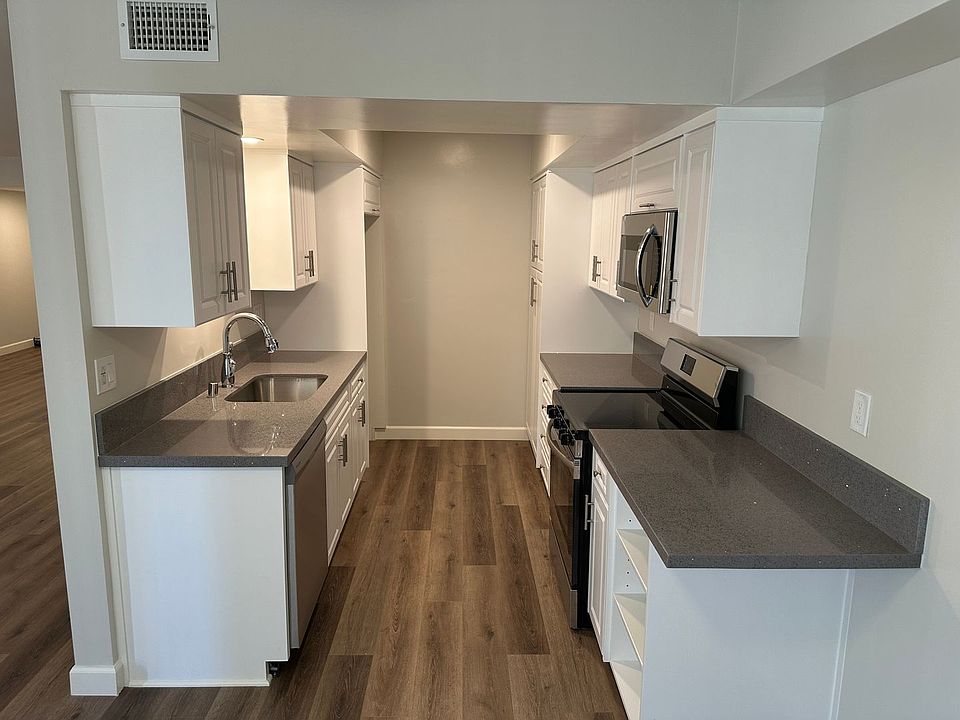 1st image of 420 N Louise St APT 12
