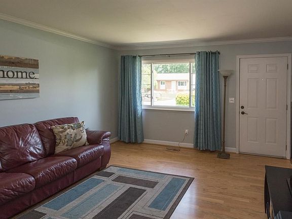 3rd image of 33625 Union Ct