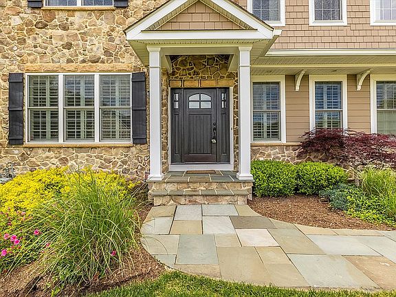2nd image of 408 Woodland Estates Way