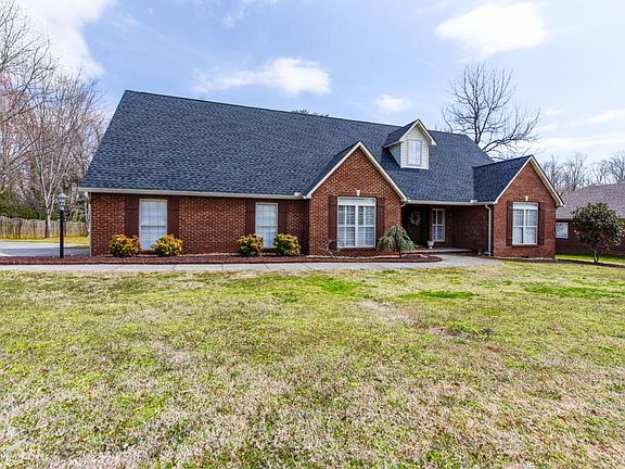 4th image of 2116 Chas Way Blvd