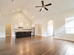 204 Sleepy Brook Rd, Lafayette, LA 70508