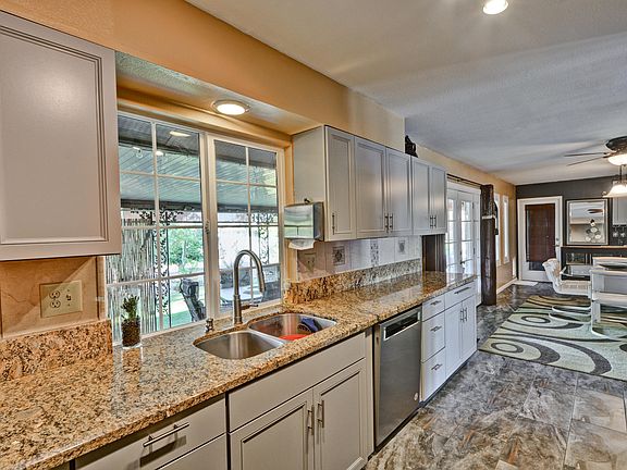 5th image of 9511 W CEDAR HILL Circle