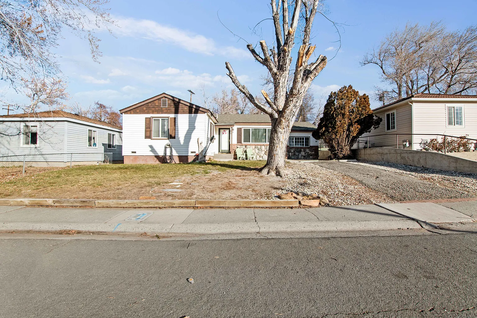 1745 W 12th St photo 1